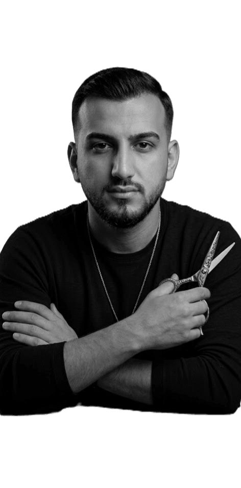 İlkan Kaymak'ın tam ekran portresi.